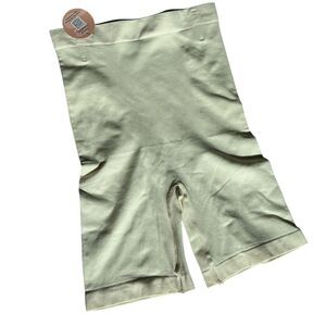 Shapermint Essentials Women's High Waist Shapewear Shorts Beige M/L